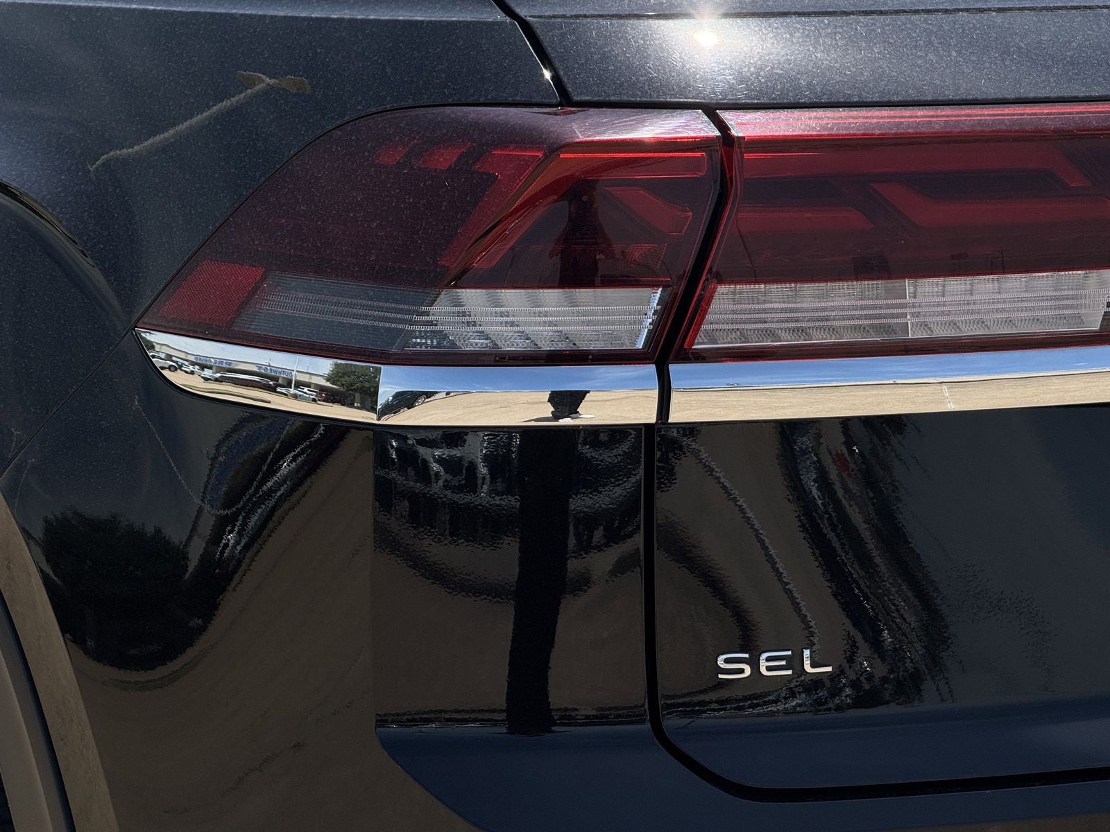 2024 Volkswagen Atlas Cross Sport 2.0T SEL Premium R-Line