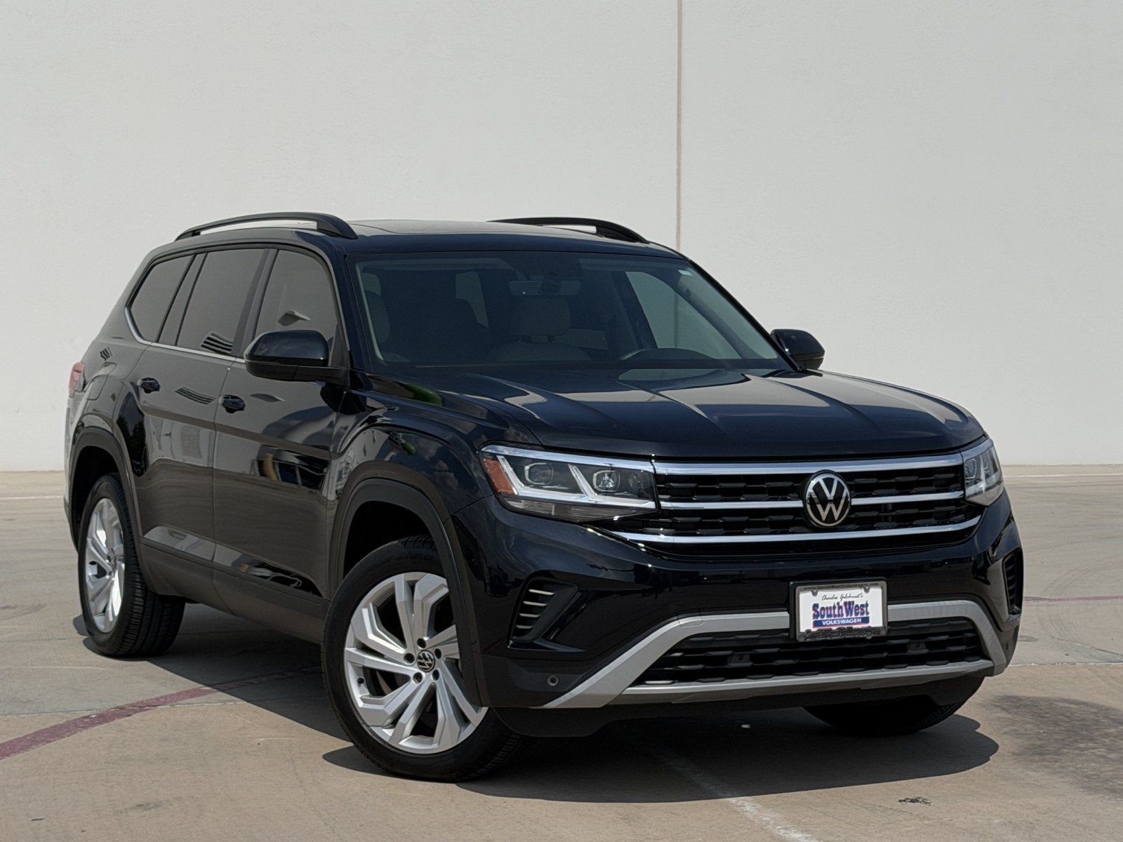 2023 Volkswagen Atlas 3.6L V6 SE w/Technology