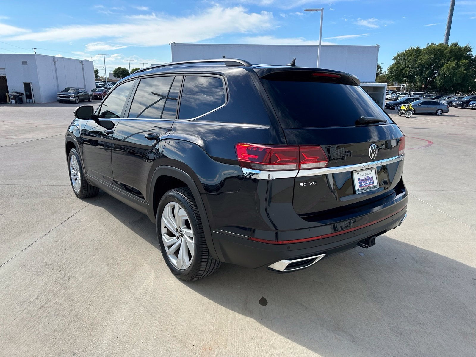 2023 Volkswagen Atlas 3.6L V6 SE w/Technology