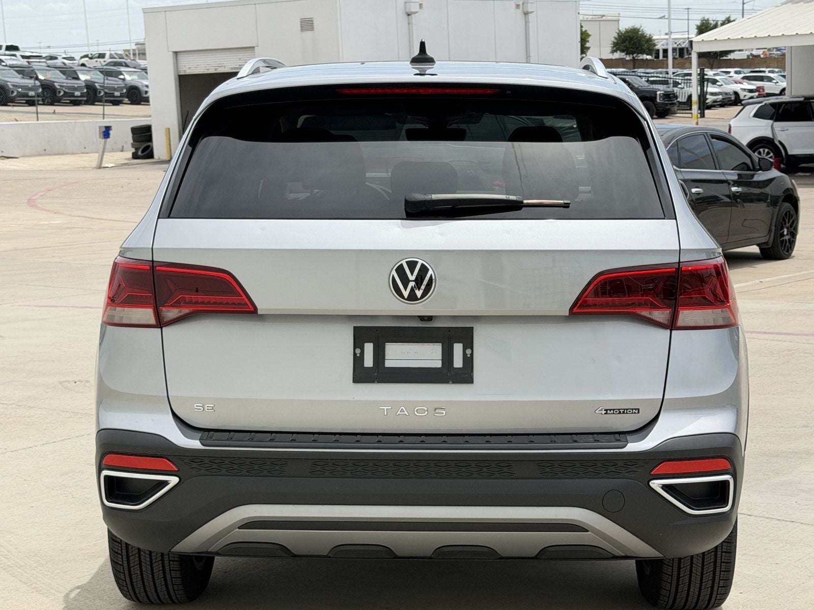 2024 Volkswagen Taos 1.5T SE