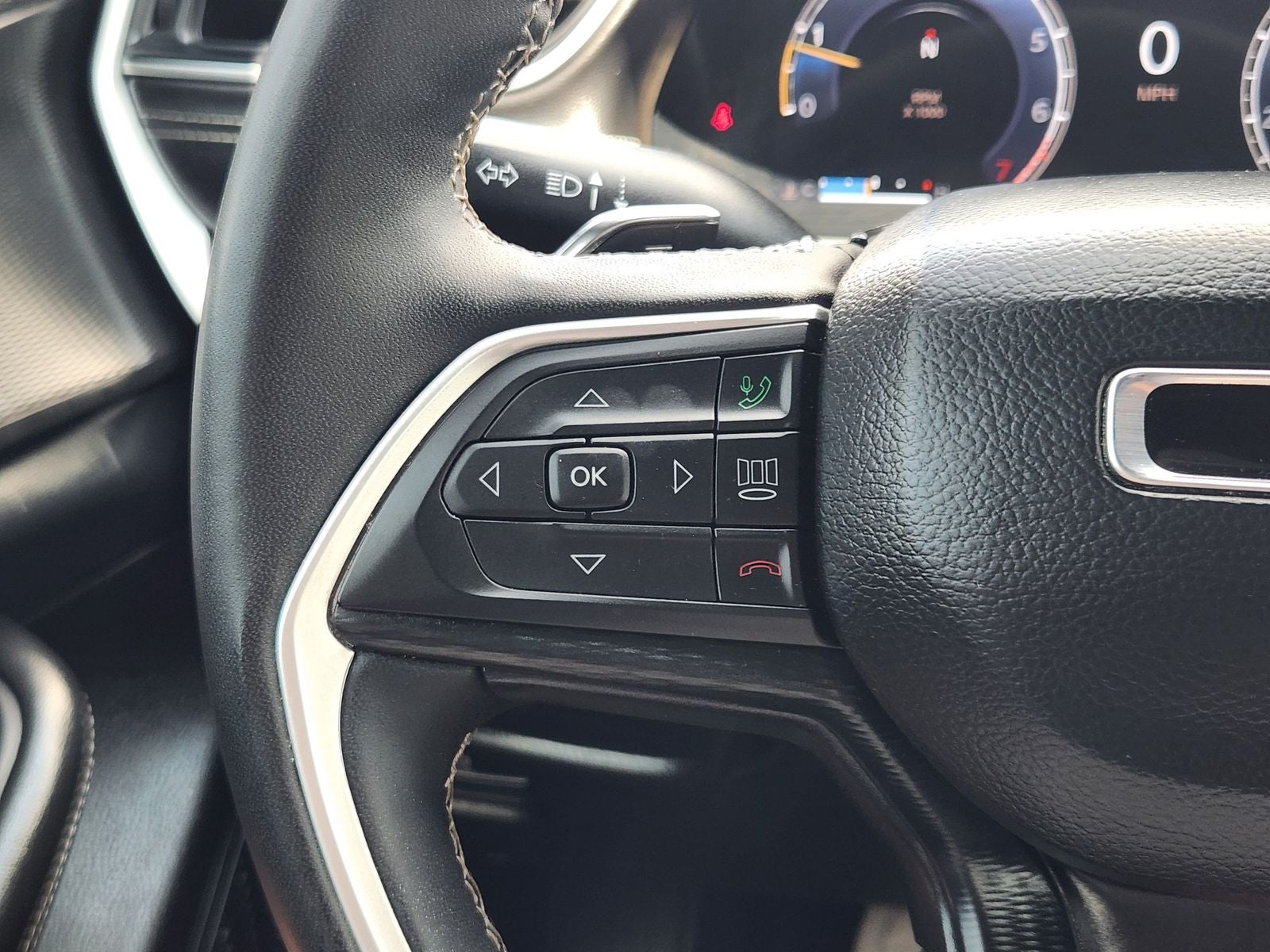 2025 Jeep Grand Cherokee Altitude 4x4