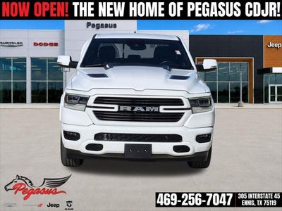 2022 RAM Ram 1500 Laramie Crew Cab 4x2 5'7' Box