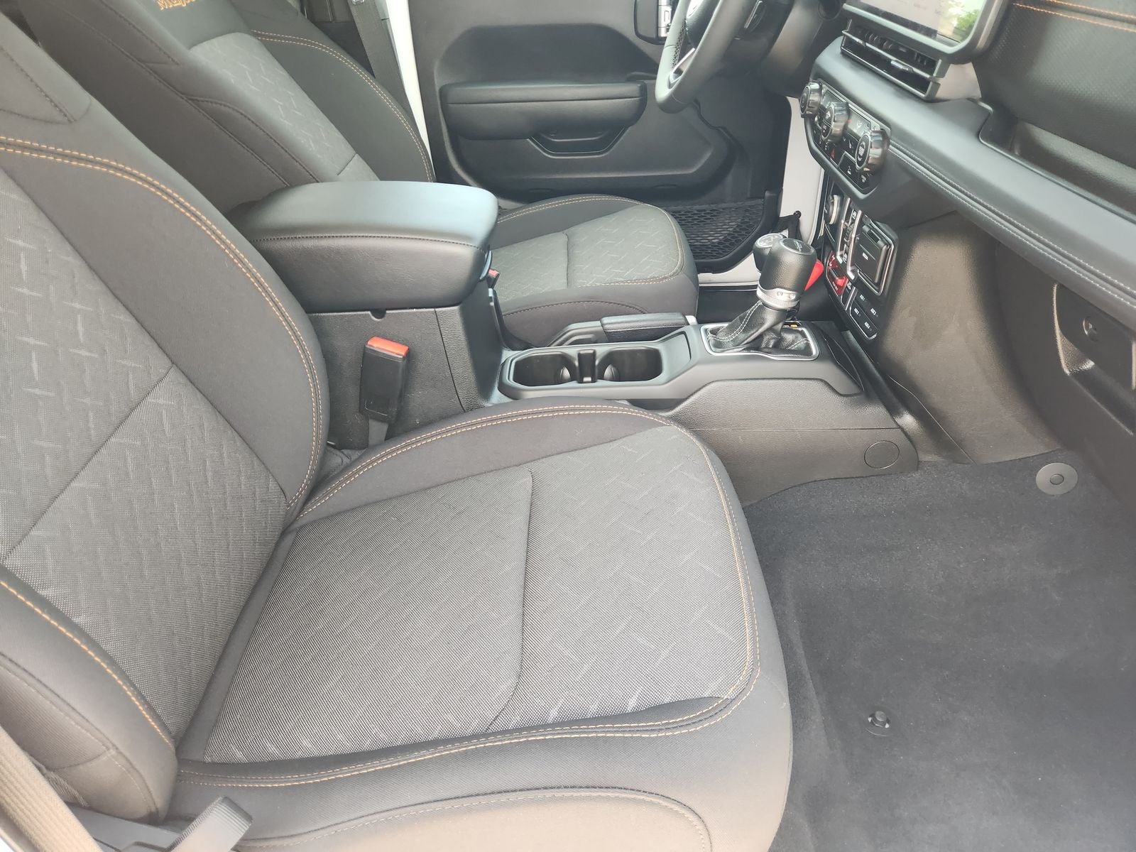 2025 Jeep Gladiator Mojave 4x4