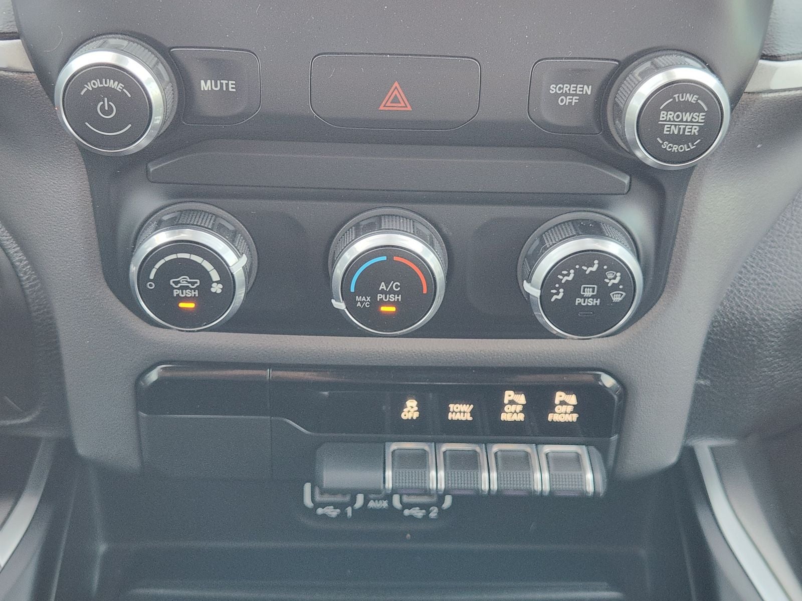 2022 RAM Ram 1500 Lone Star Crew Cab 4x2 5'7' Box