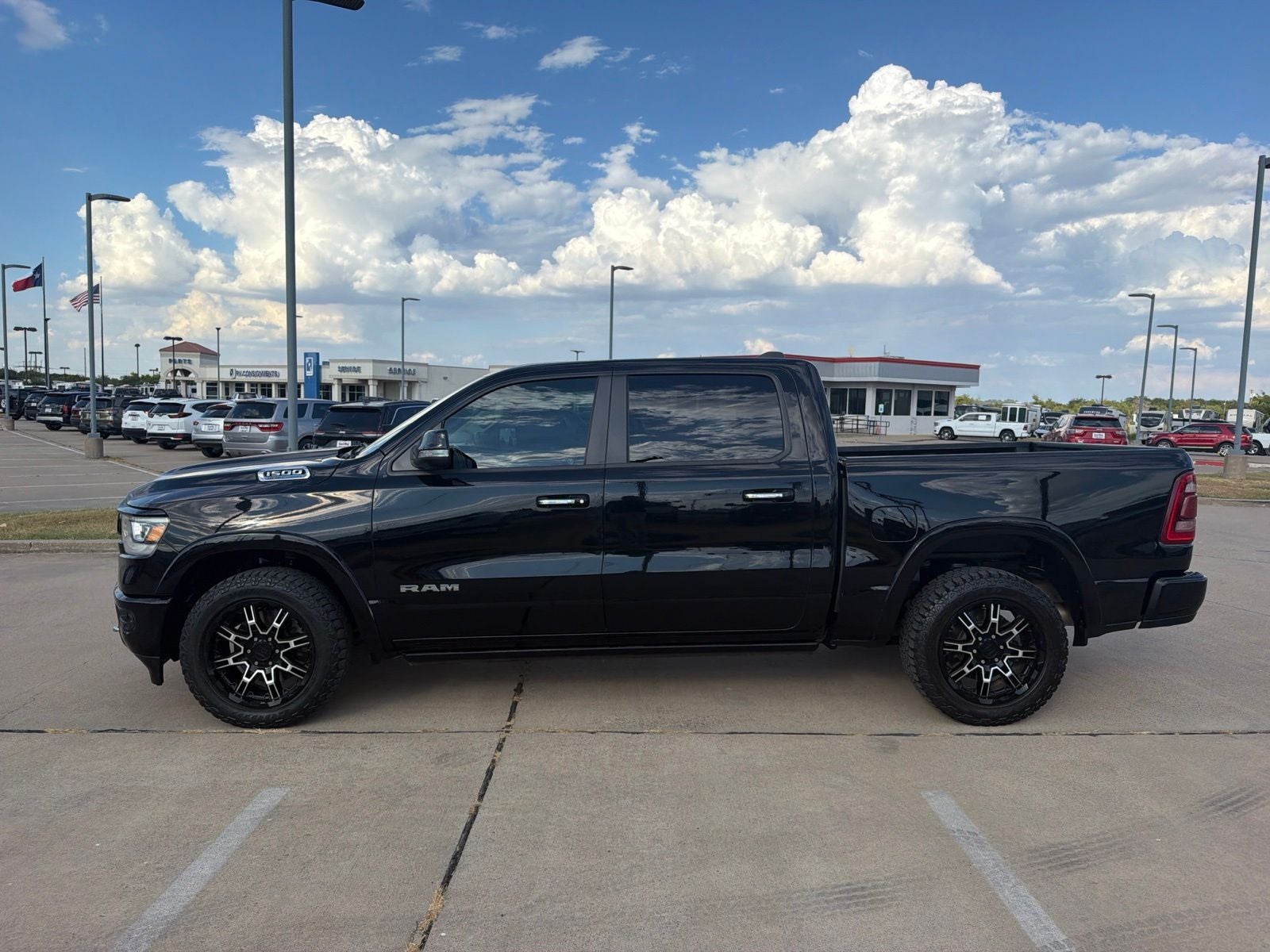 2021 RAM Ram 1500 Laramie Crew Cab 4x2 5'7' Box
