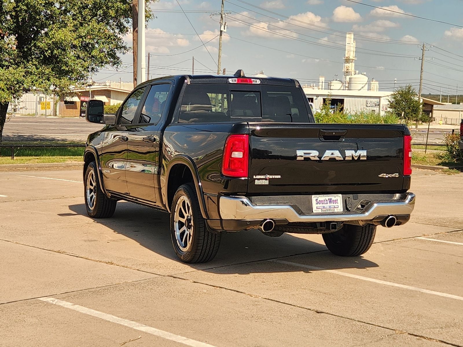 2025 RAM Ram 1500 Lone Star Crew Cab 4x4 5'7' Box