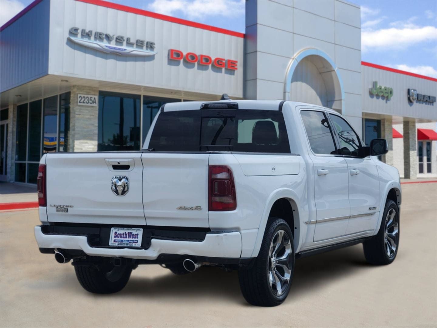 2023 RAM Ram 1500 Limited Crew Cab 4x4 5'7' Box