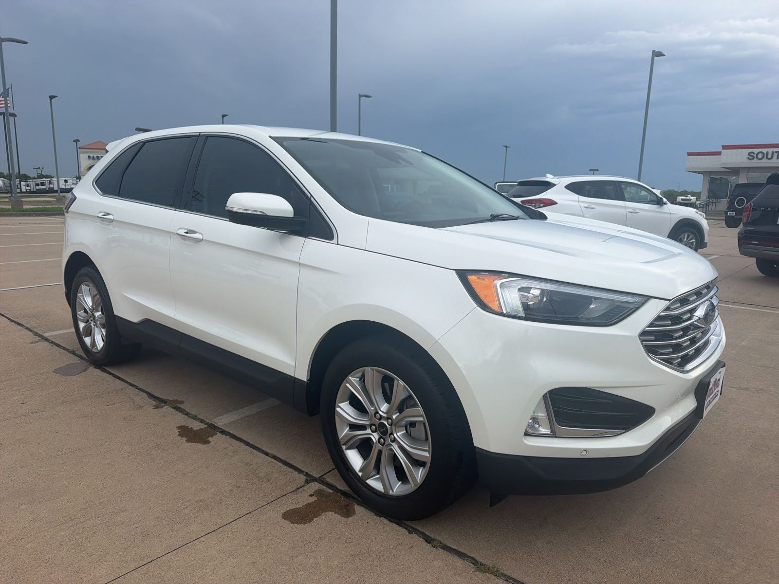 2023 Ford Edge Titanium