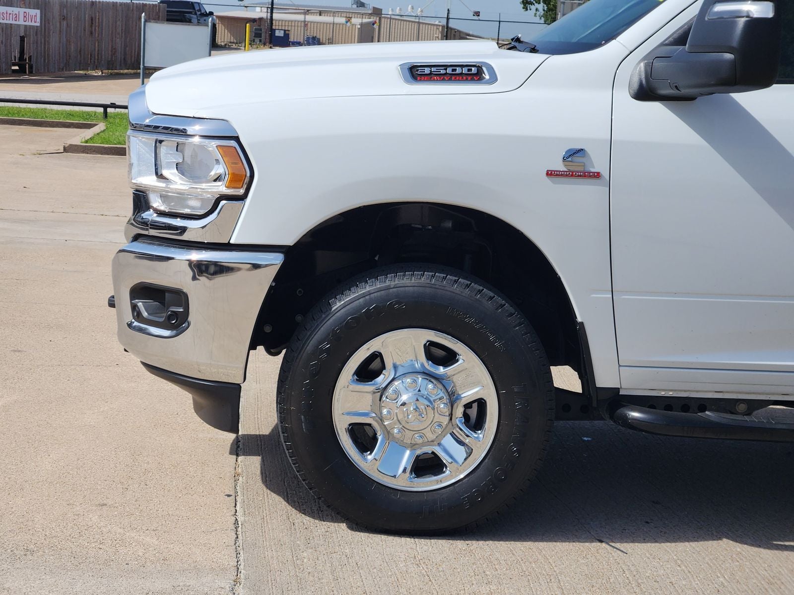 2023 RAM Ram 3500 Tradesman Crew Cab 4x4 8' Box