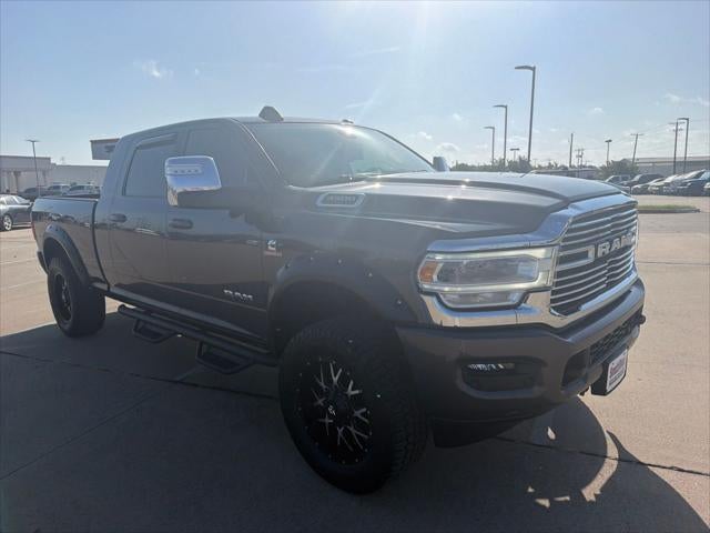 2023 RAM Ram 3500 Laramie Mega Cab 4x4 6'4' Box
