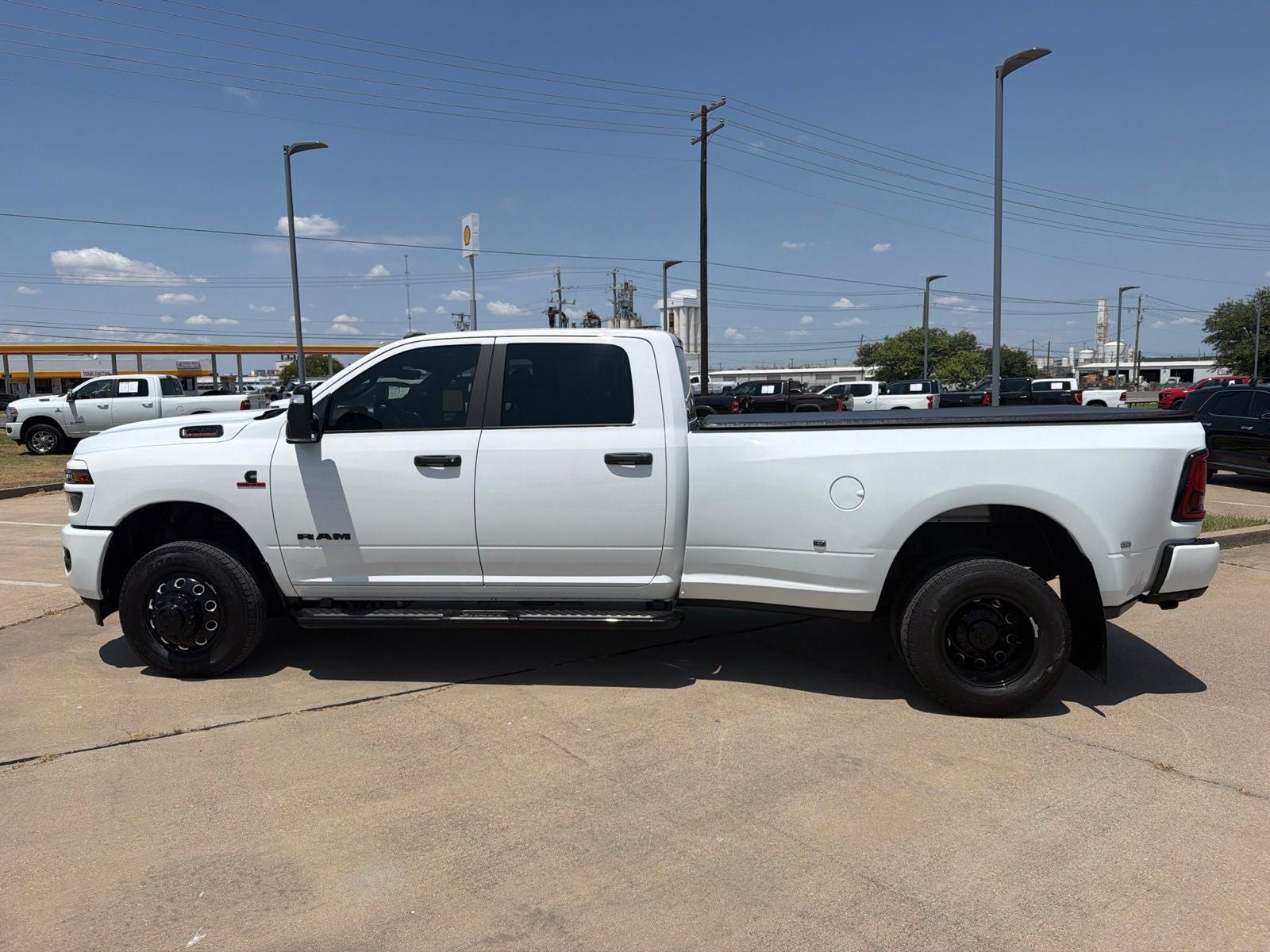 2026 RAM Ram 3500 Lone Star Crew Cab 4x4 8' Box