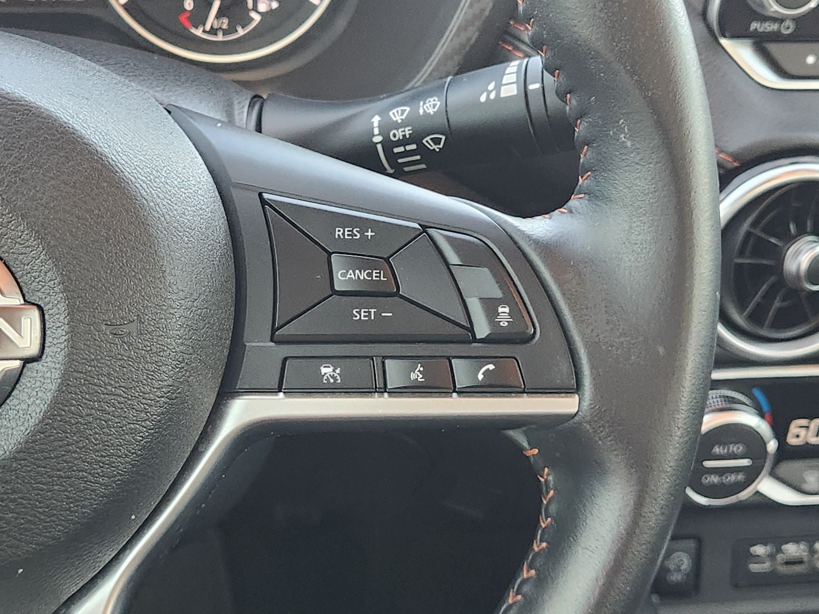 2024 Nissan Sentra SR Xtronic CVT