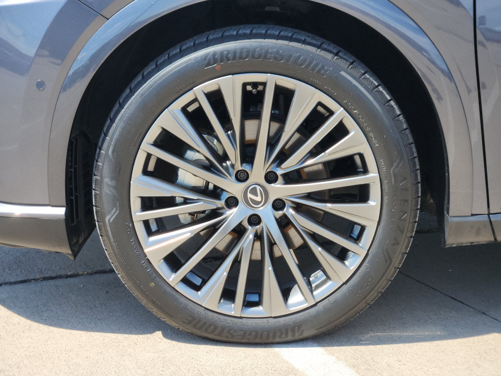 2025 Lexus RX 450h+ Luxury