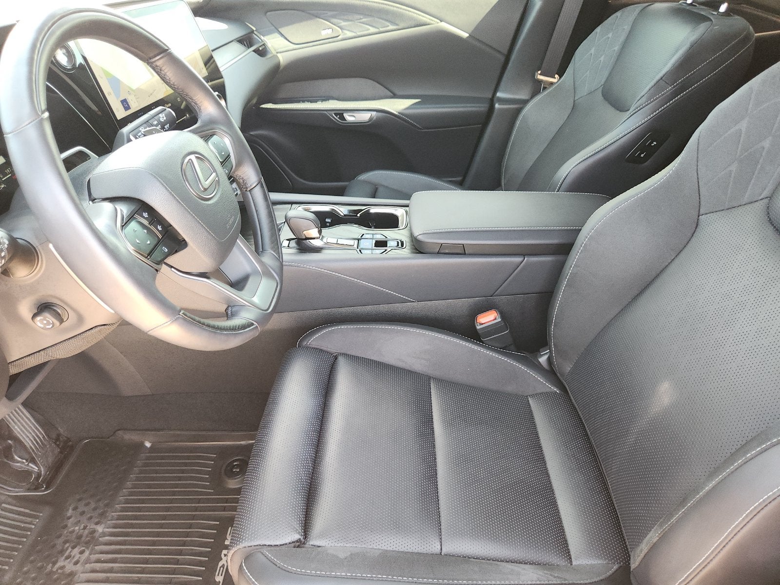 2025 Lexus RX 450h+ Luxury