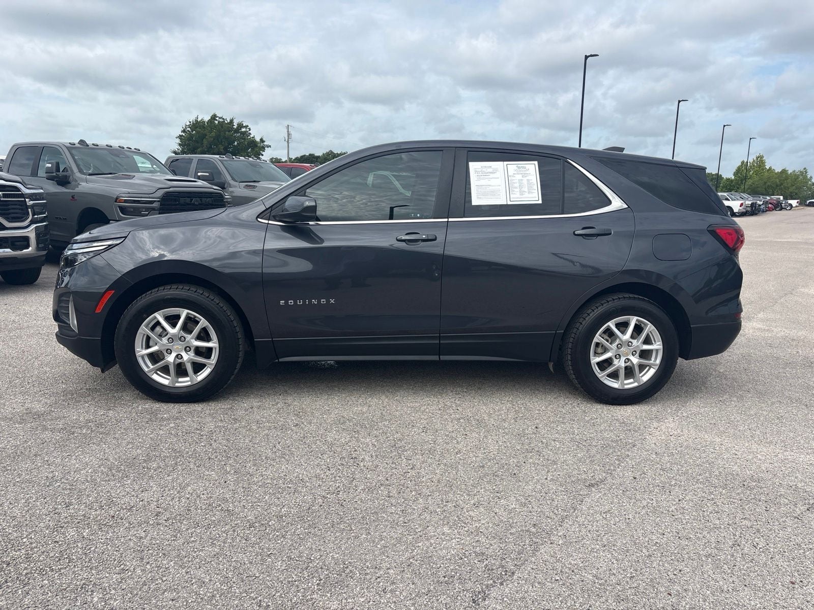 2022 Chevrolet Equinox FWD LT