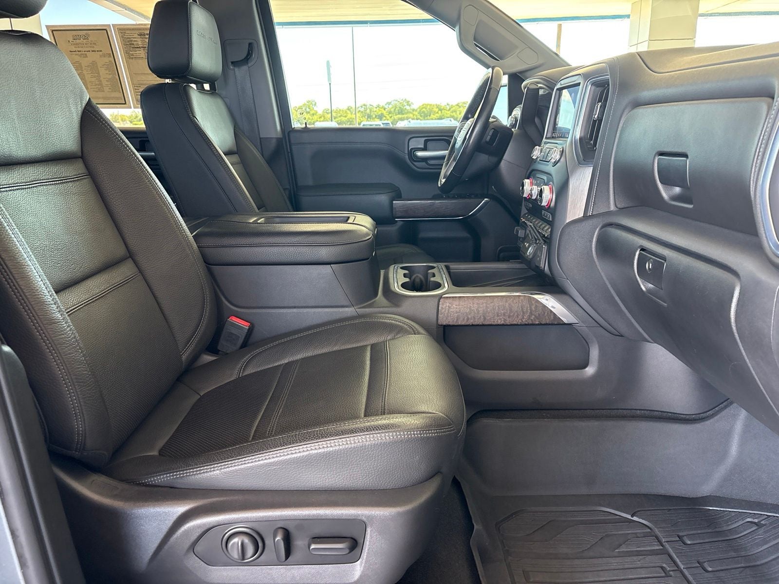 2020 GMC Sierra 1500 4WD Crew Cab Short Box Denali