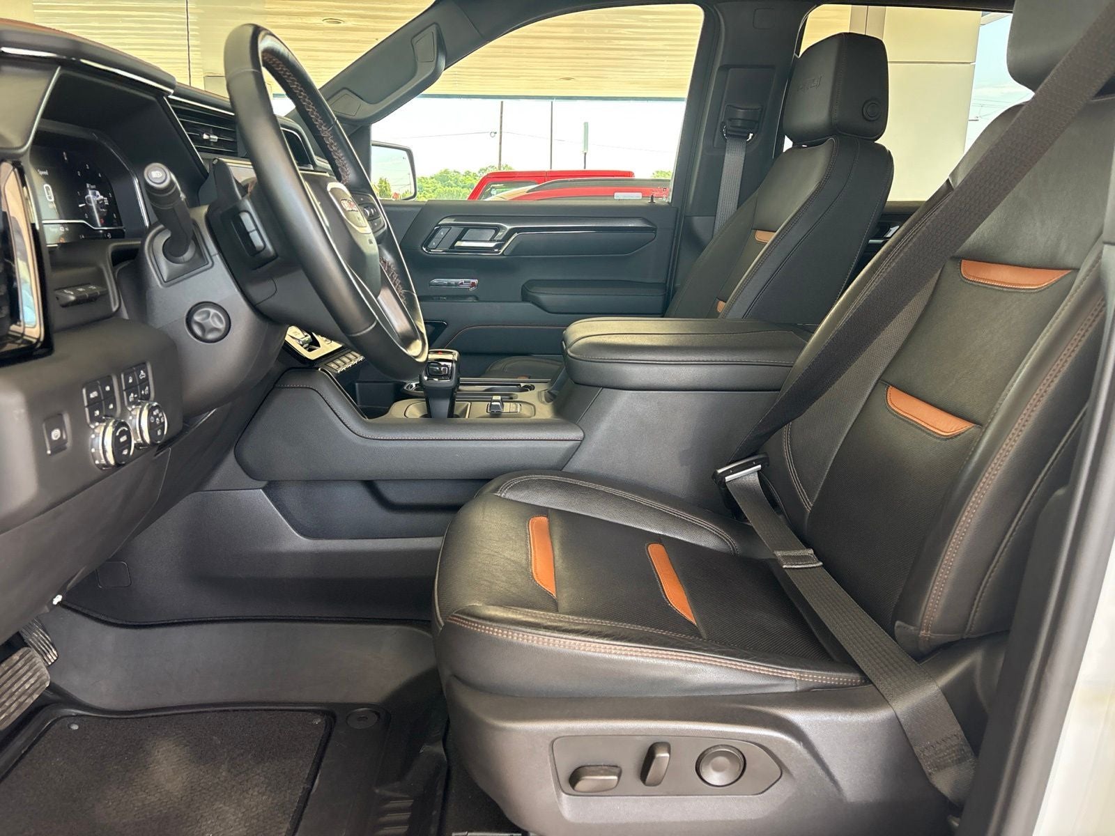 2024 GMC Sierra 1500 4WD Crew Cab Short Box AT4