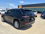 2023 Jeep Grand Cherokee Laredo X 4x4
