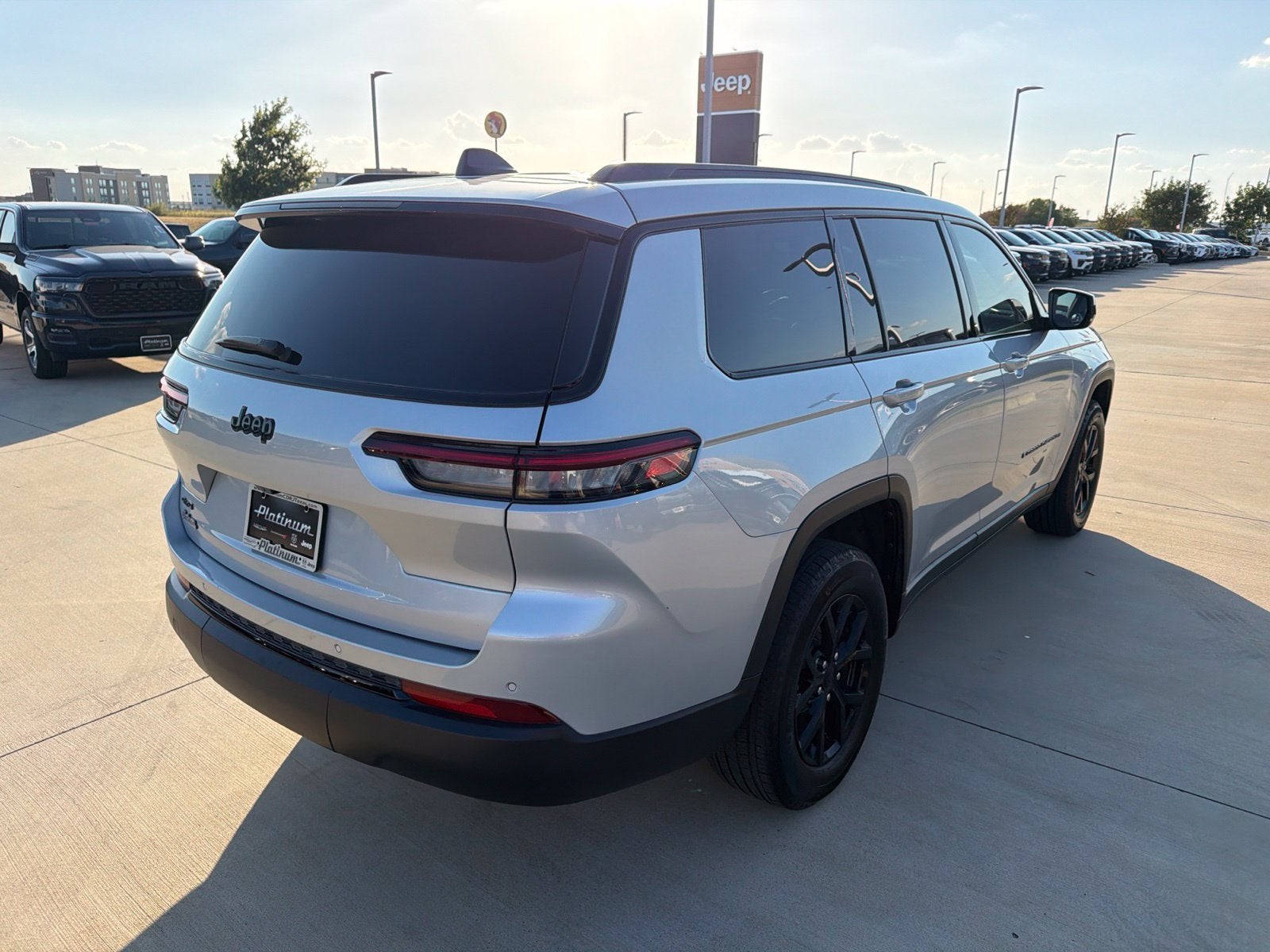 2024 Jeep Grand Cherokee L Altitude X 4x4