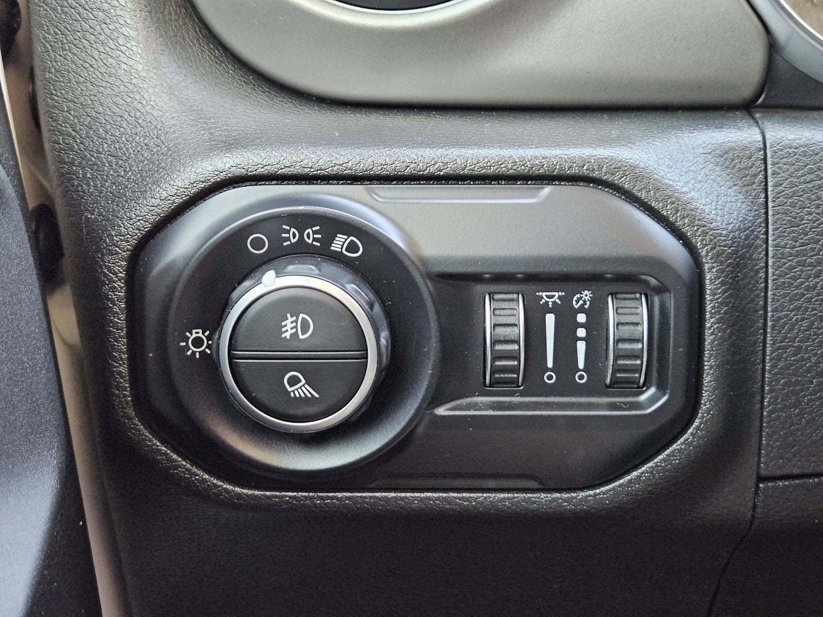 2020 Jeep Gladiator Sport 4x4