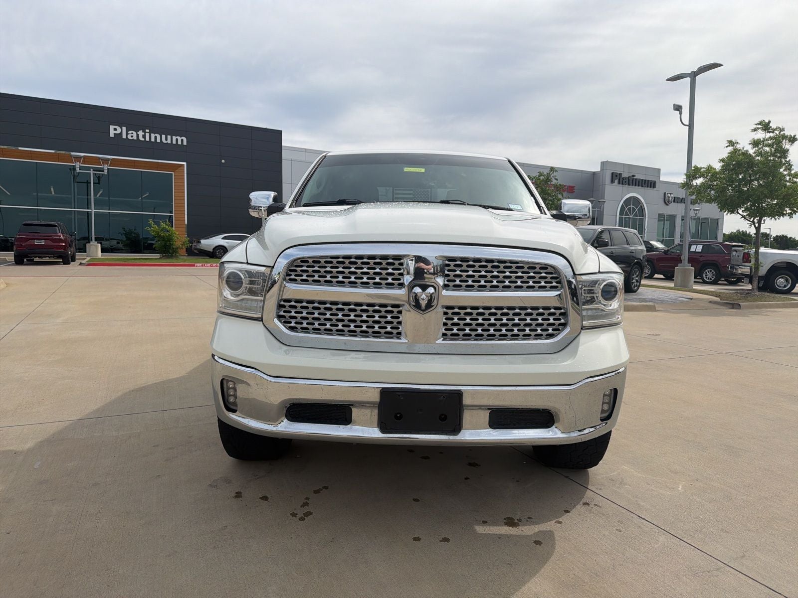 2017 RAM Ram 1500 Laramie Crew Cab 4x4 5'7' Box