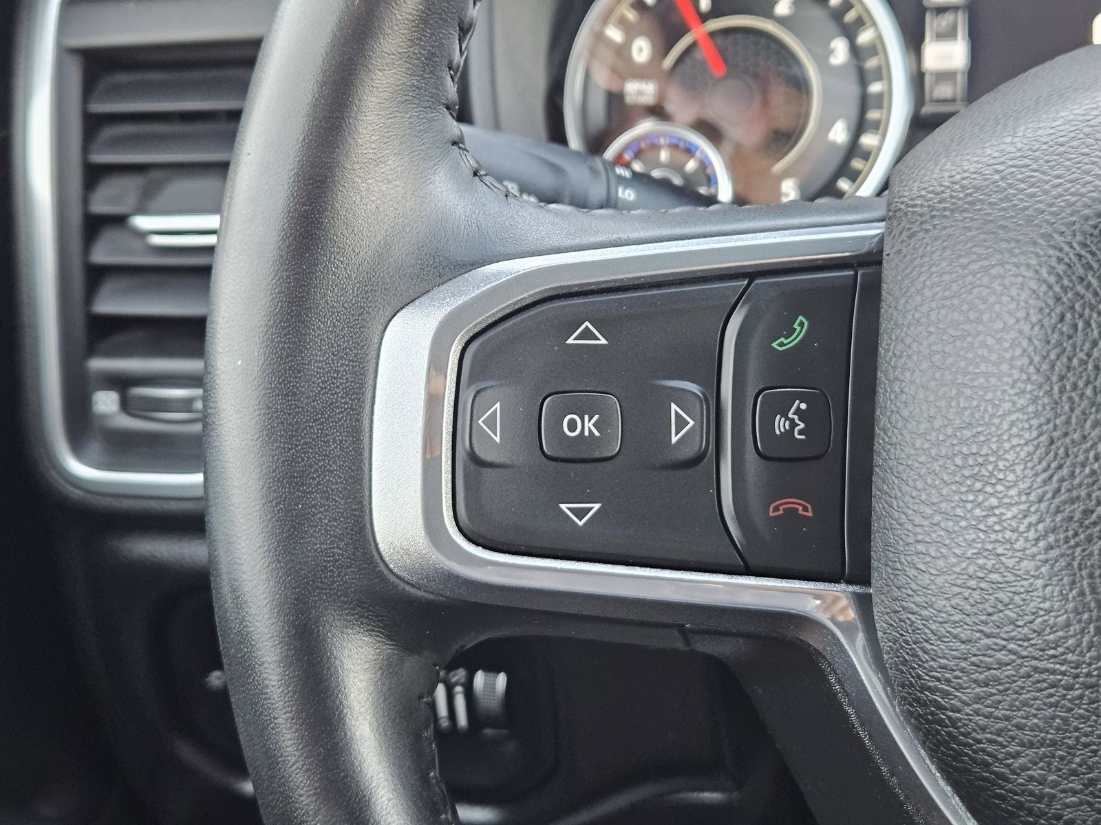 2023 RAM Ram 1500 Laramie Crew Cab 4x4 5'7' Box