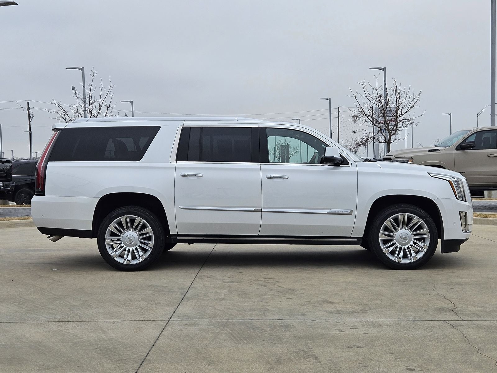 2017 Cadillac Escalade ESV Platinum