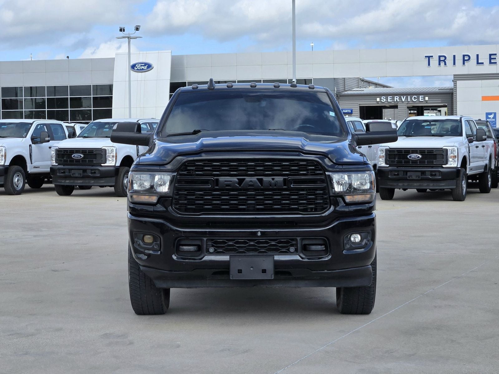 2022 RAM Ram 3500 Big Horn Crew Cab 4x4 8' Box