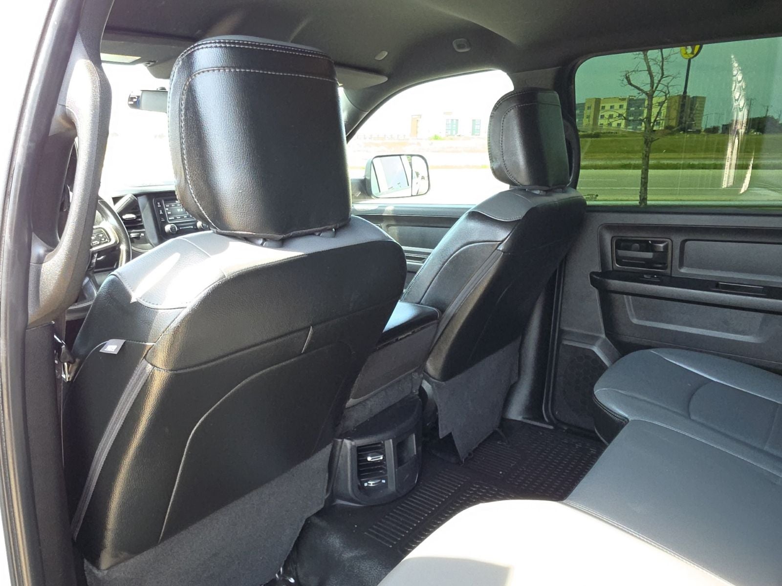 2022 RAM Ram 2500 Tradesman Crew Cab 4x4 8' Box