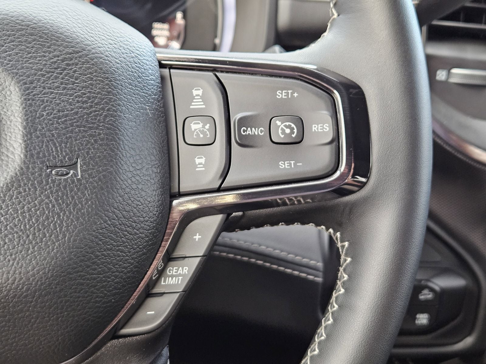 2025 RAM Ram 2500 Limited Crew Cab 4x4 6'4' Box