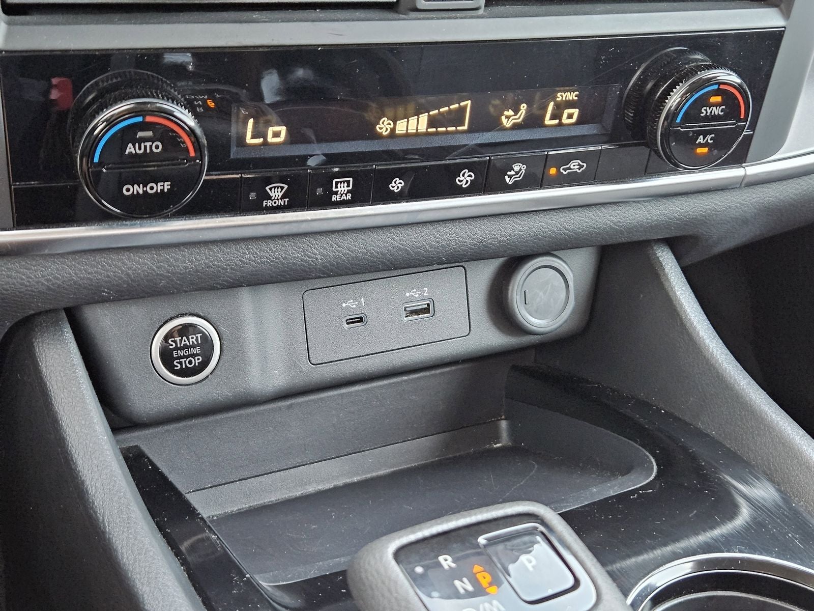 2023 Nissan Rogue SV FWD