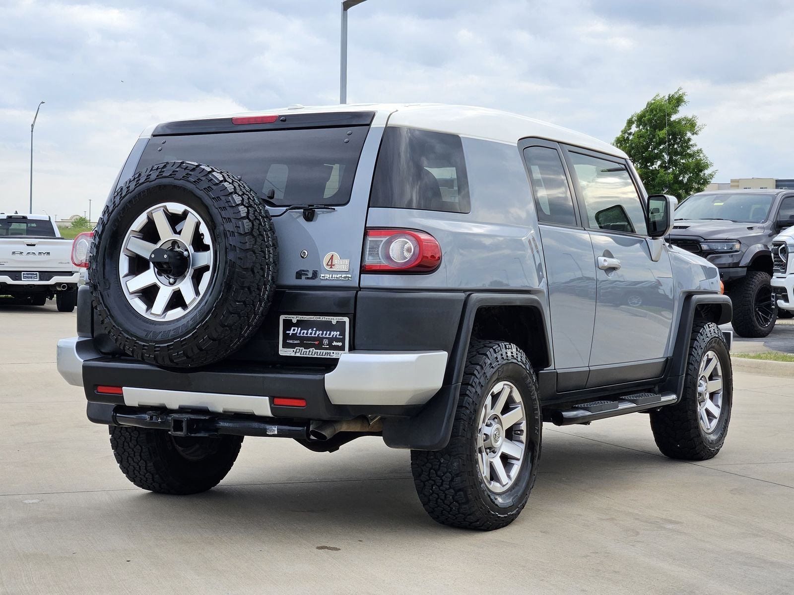 2014 Toyota FJ Cruiser Base