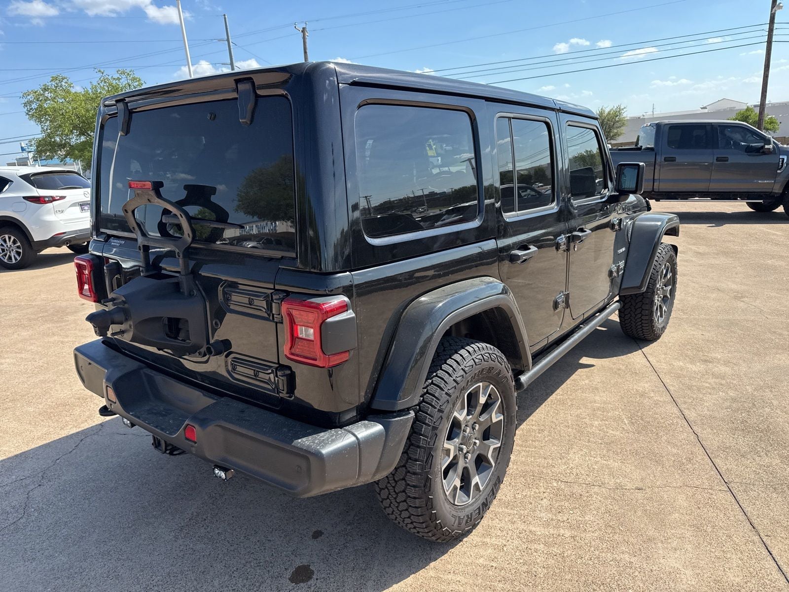 2024 Jeep Wrangler Sahara