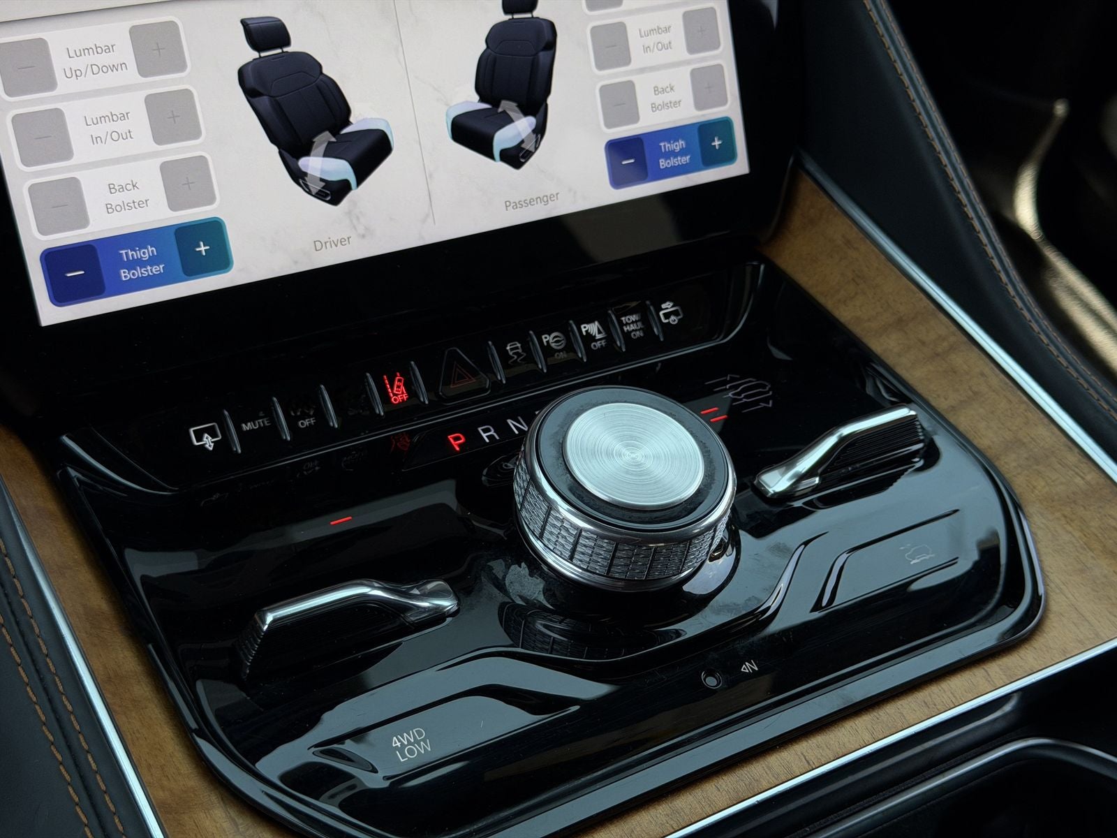 2024 Jeep Grand Wagoneer Series III