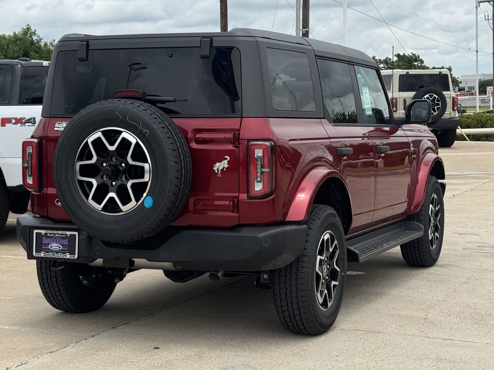 2026 Ford Bronco Outer Banks