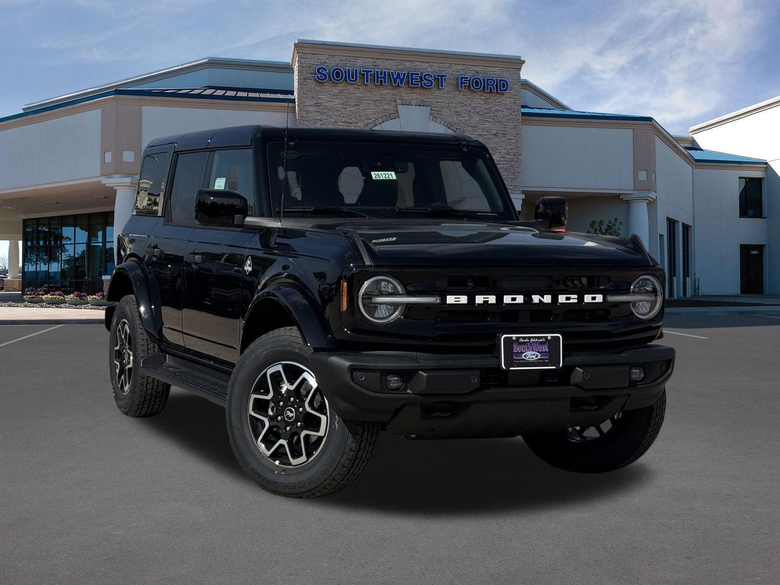 2026 Ford Bronco Outer Banks