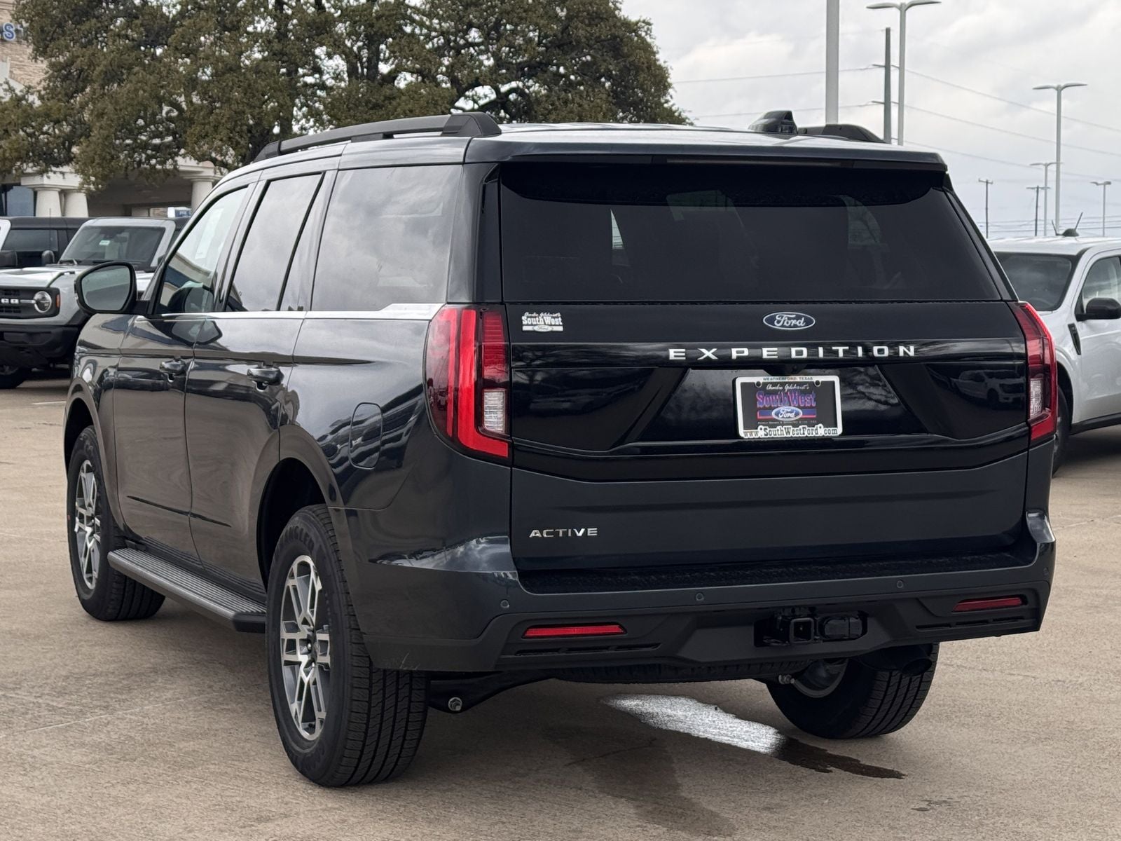 2026 Ford Expedition Active