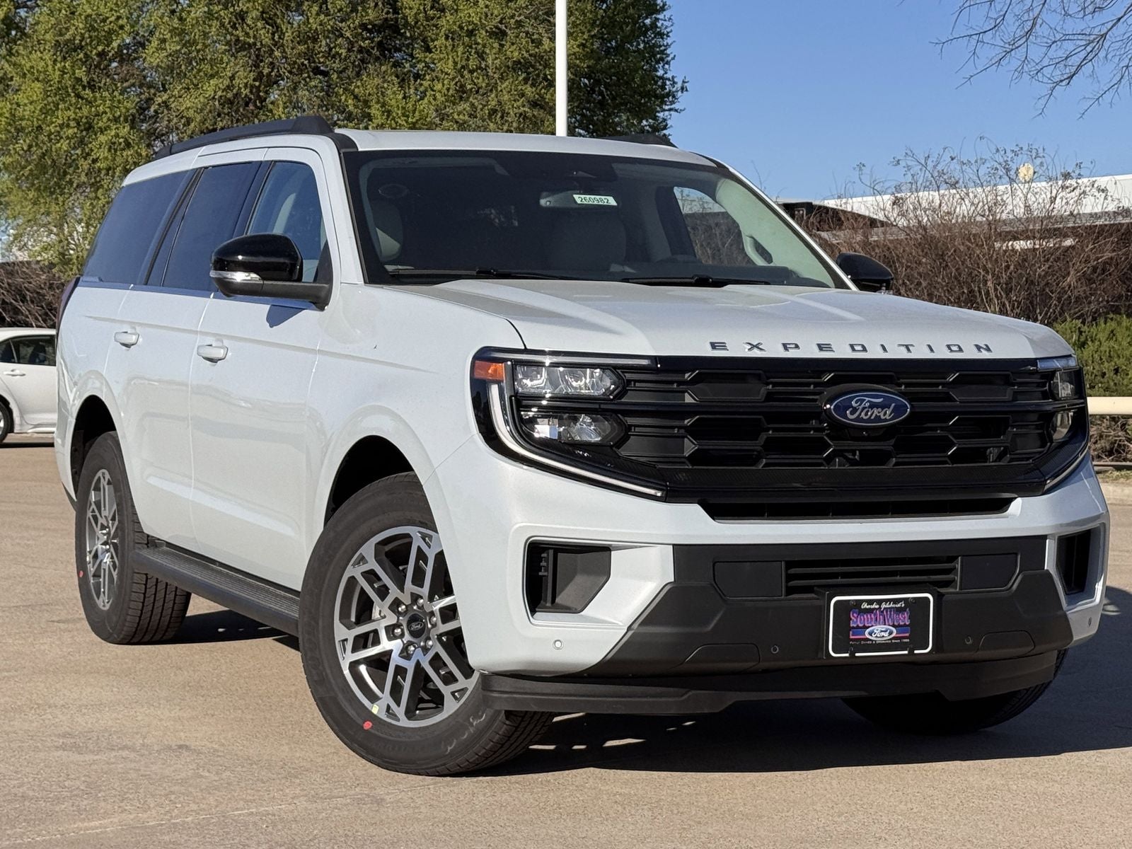 2026 Ford Expedition Active