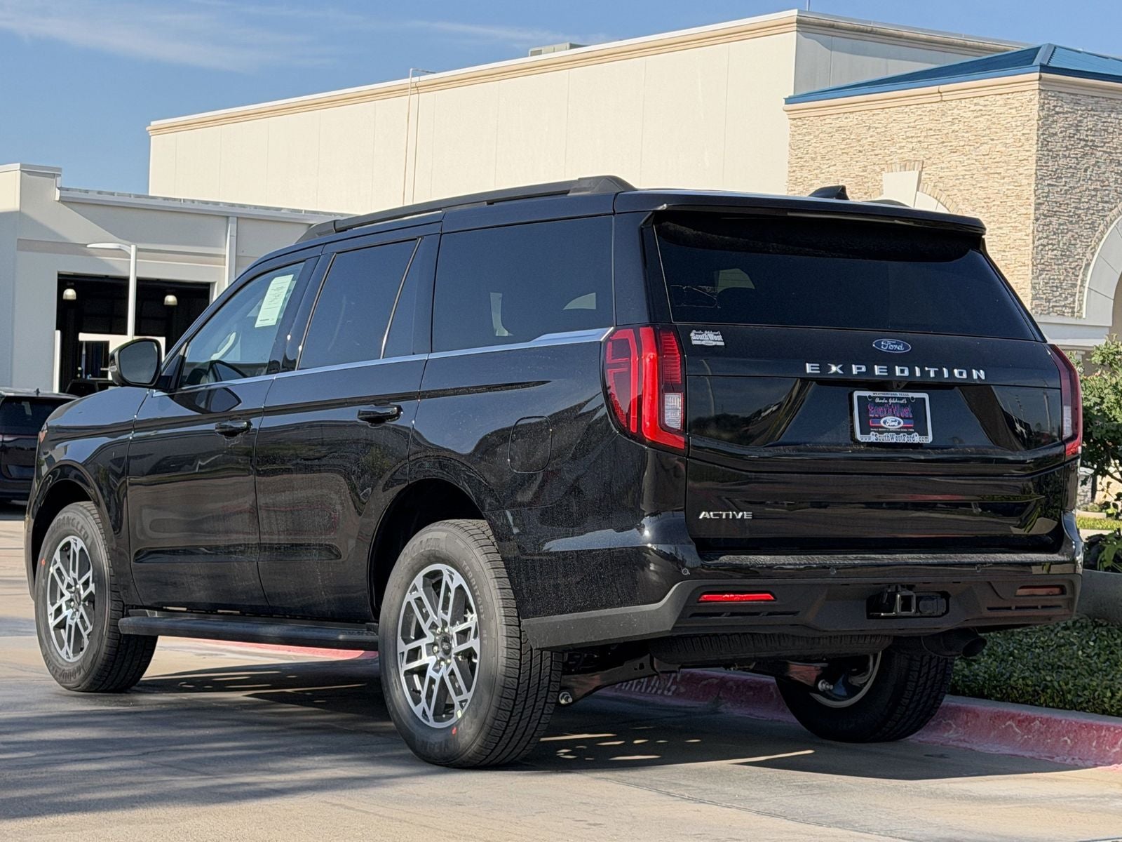 2026 Ford Expedition Active