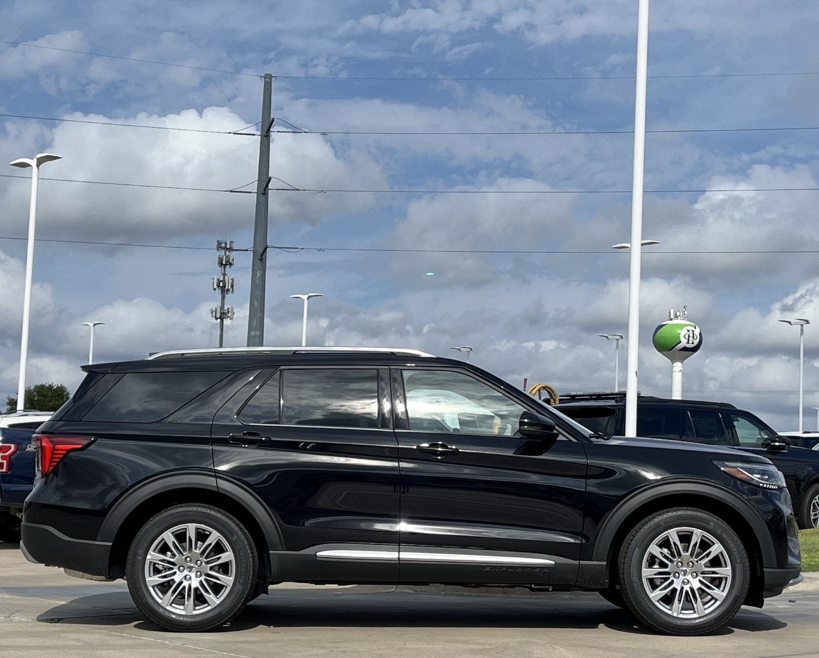 2027 Ford Explorer Platinum
