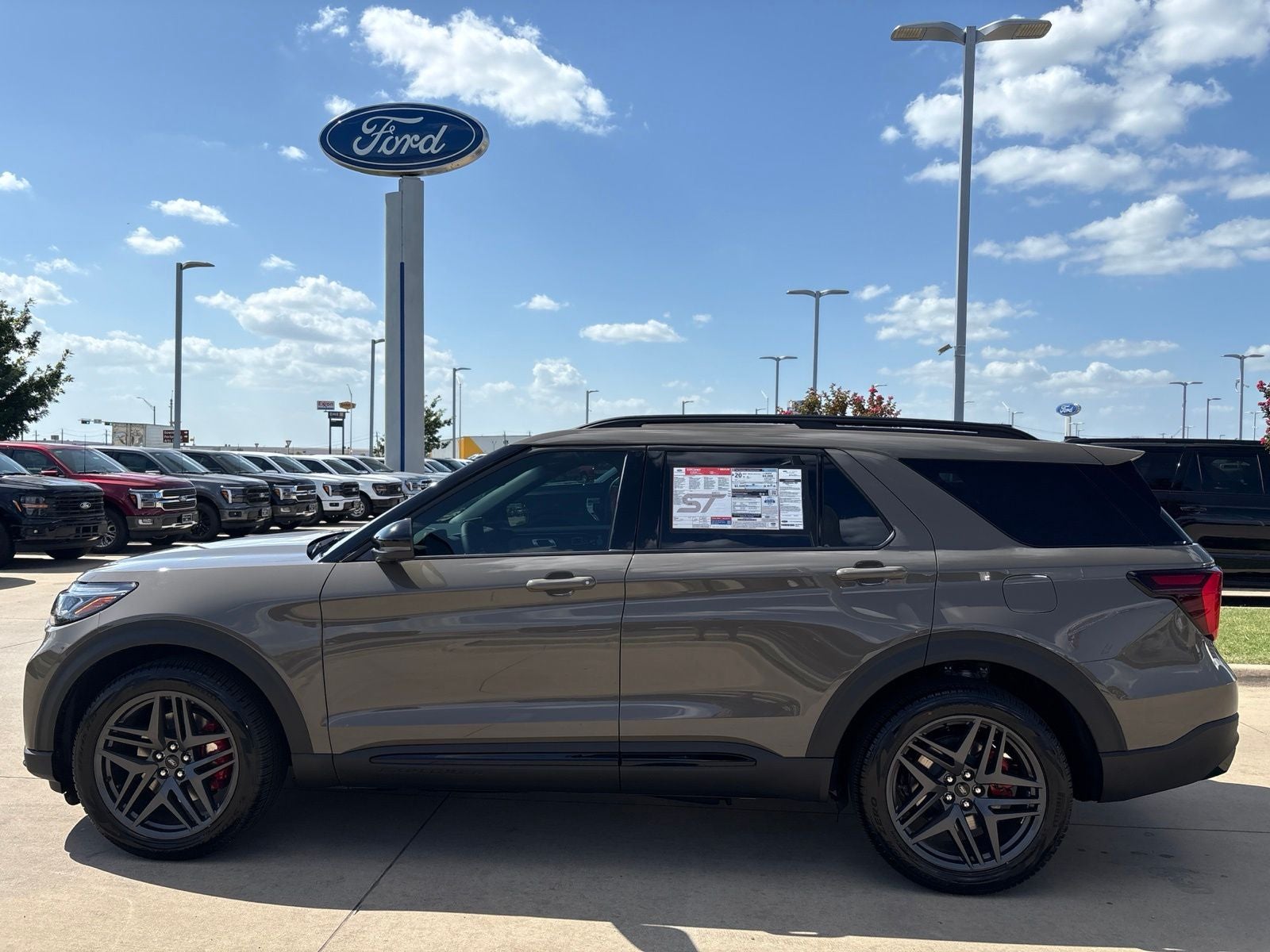 2026 Ford Explorer ST Fleet