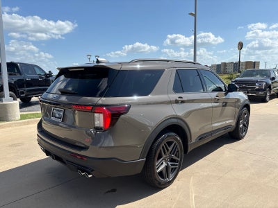 2026 Ford Explorer ST Fleet