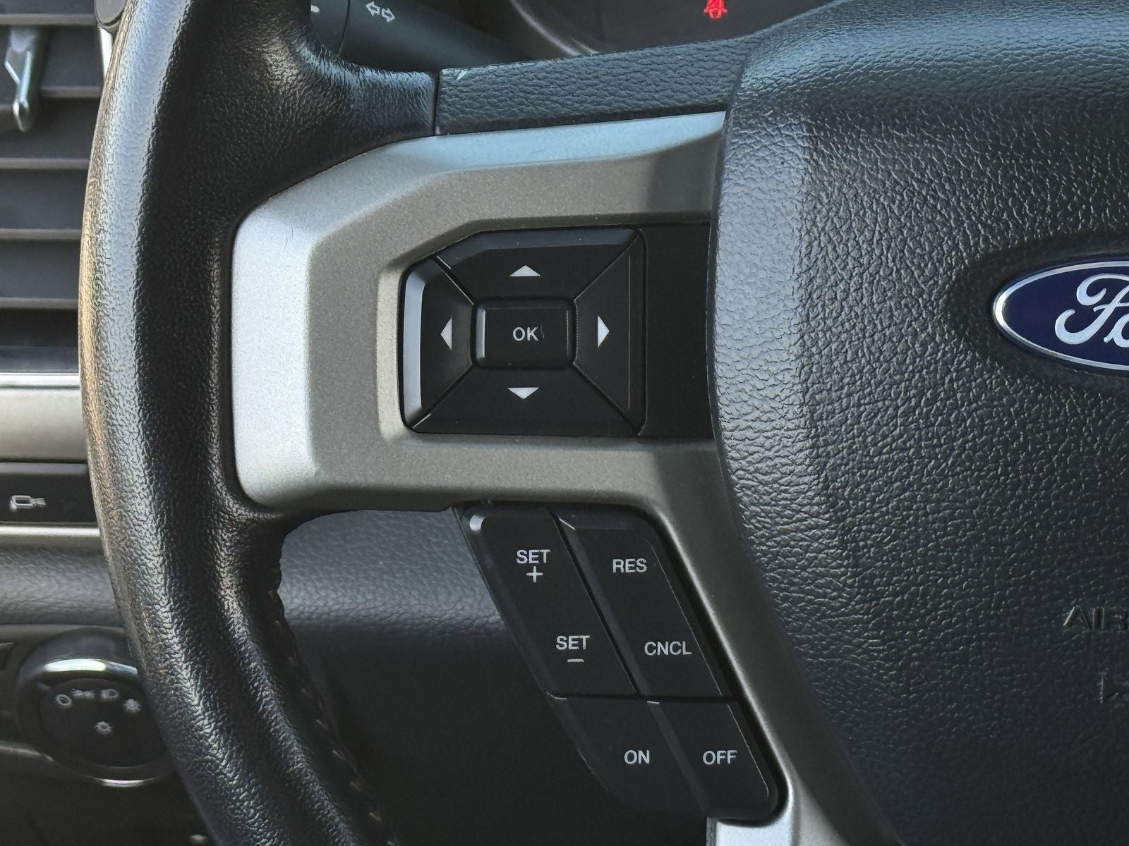 2022 Ford F-250SD F-250® Lariat®