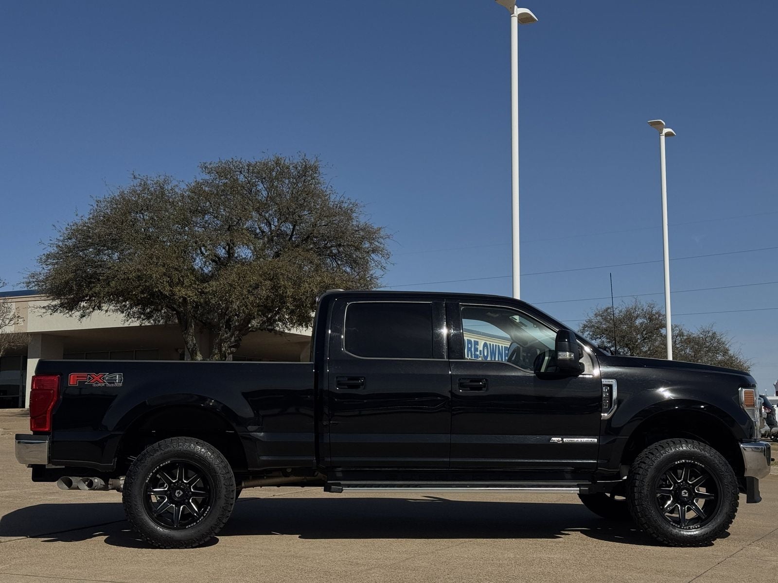 2022 Ford F-250SD F-250® Lariat®