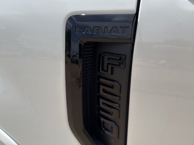 2022 Ford F-250SD F-250® Lariat®