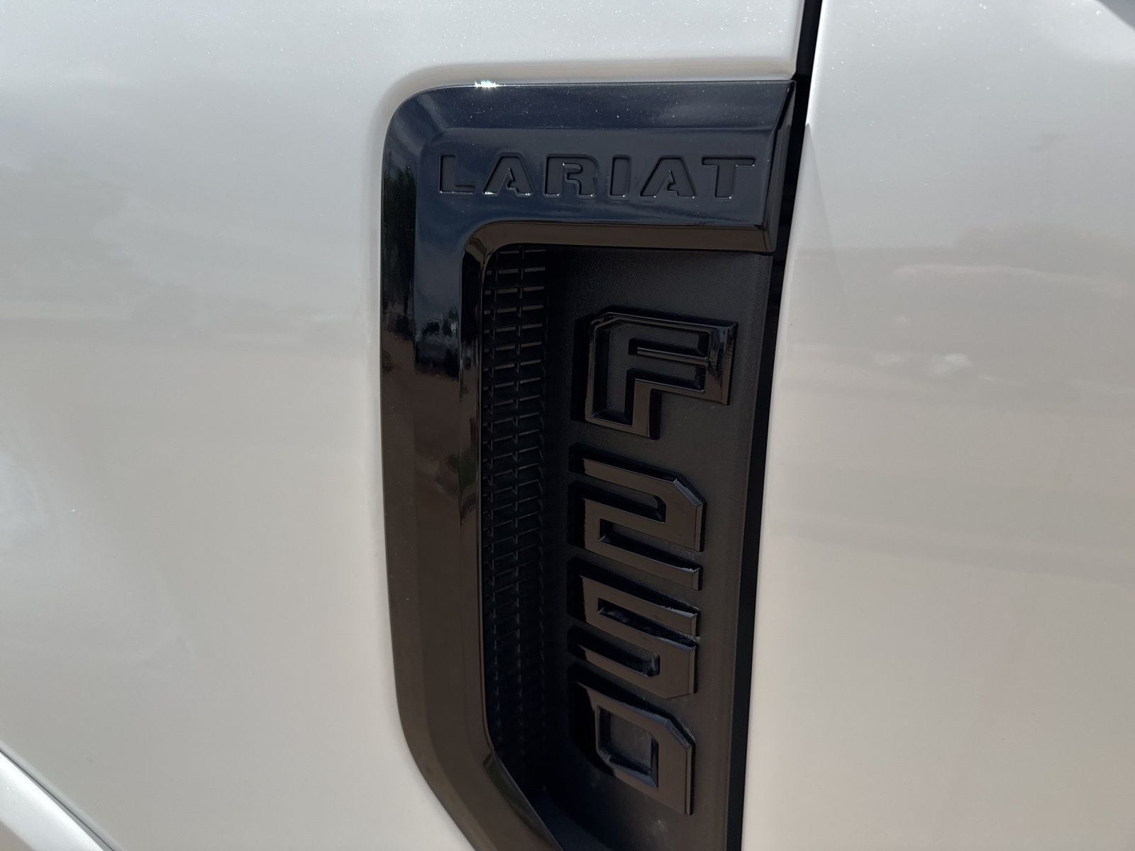 2022 Ford F-250SD F-250® Lariat®