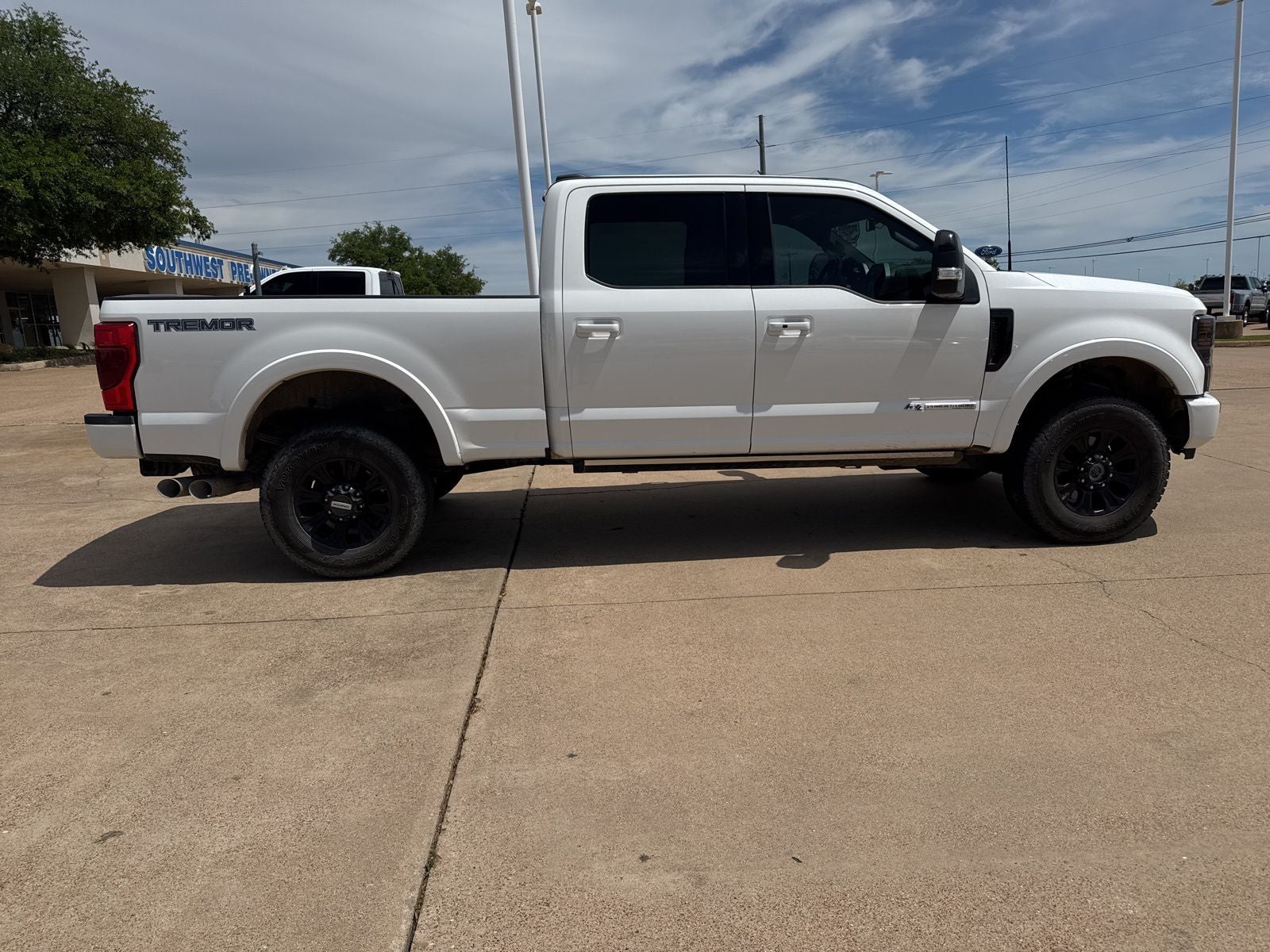2022 Ford F-250SD F-250® Lariat®