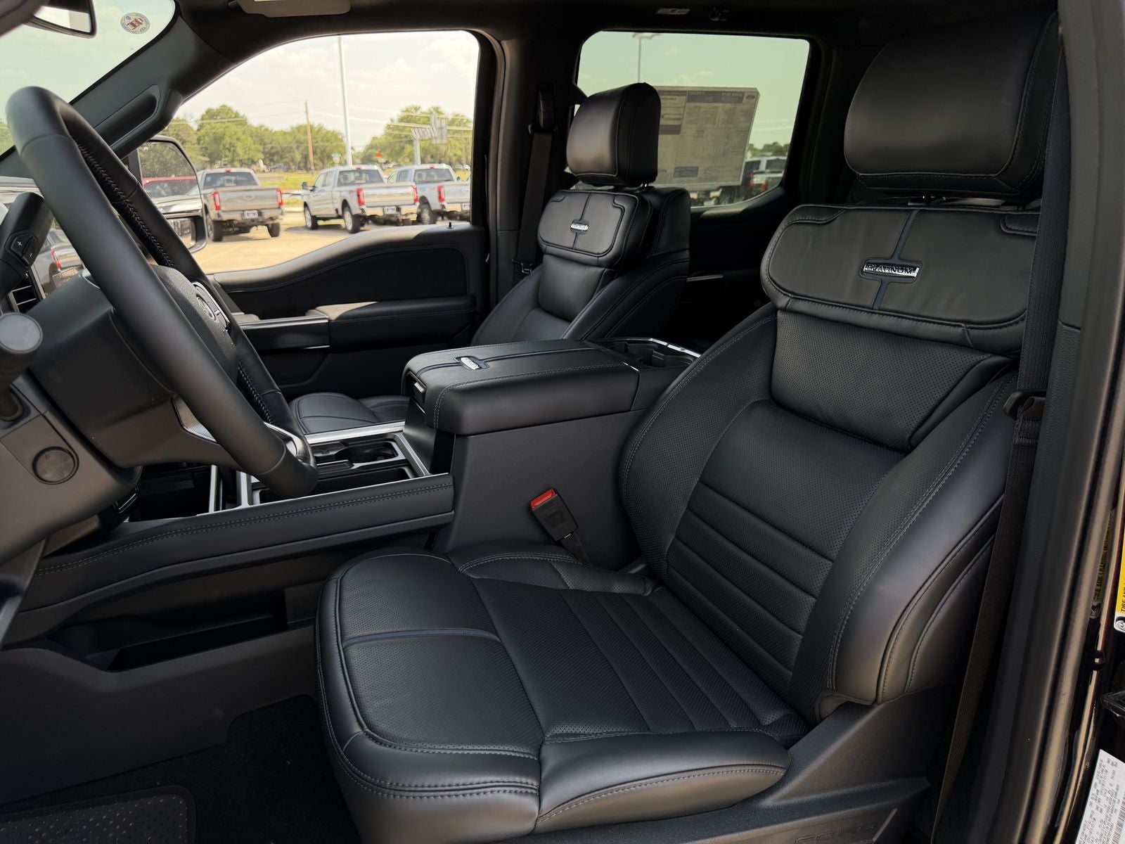 2026 Ford F-350SD Platinum DRW