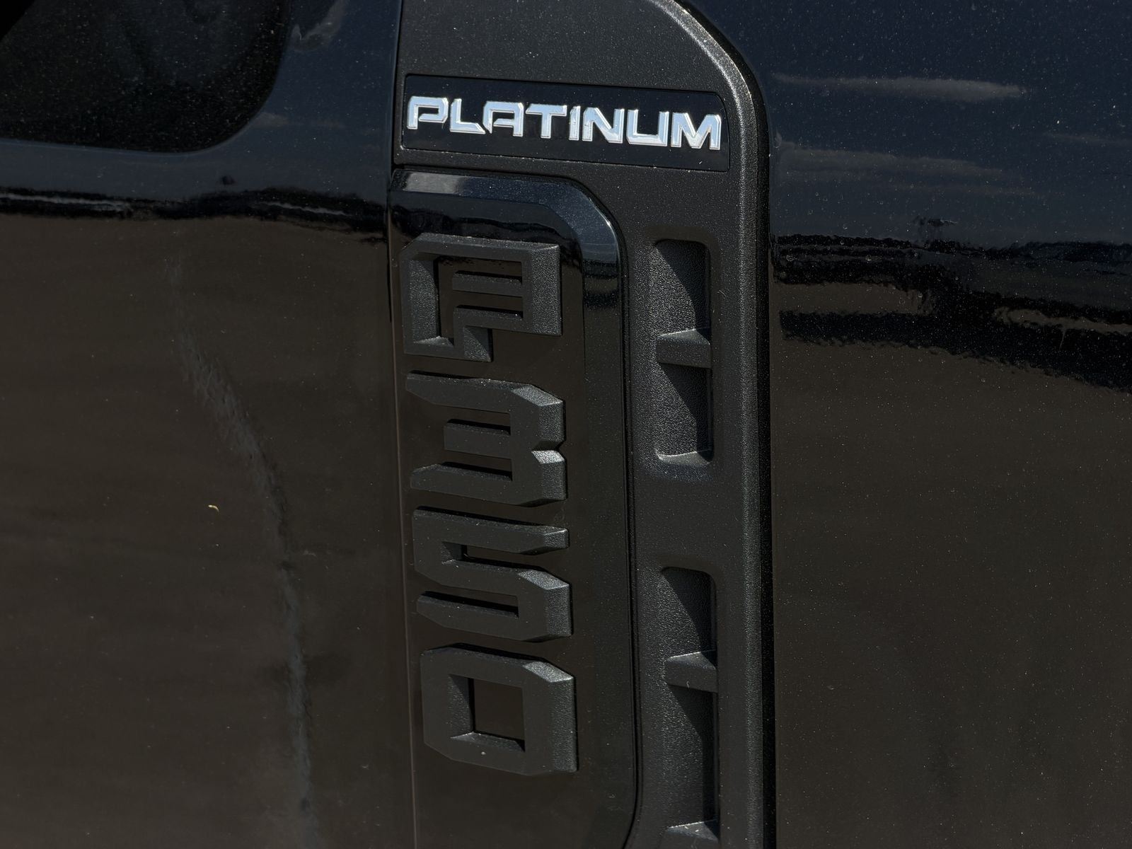 2026 Ford F-350SD Platinum DRW