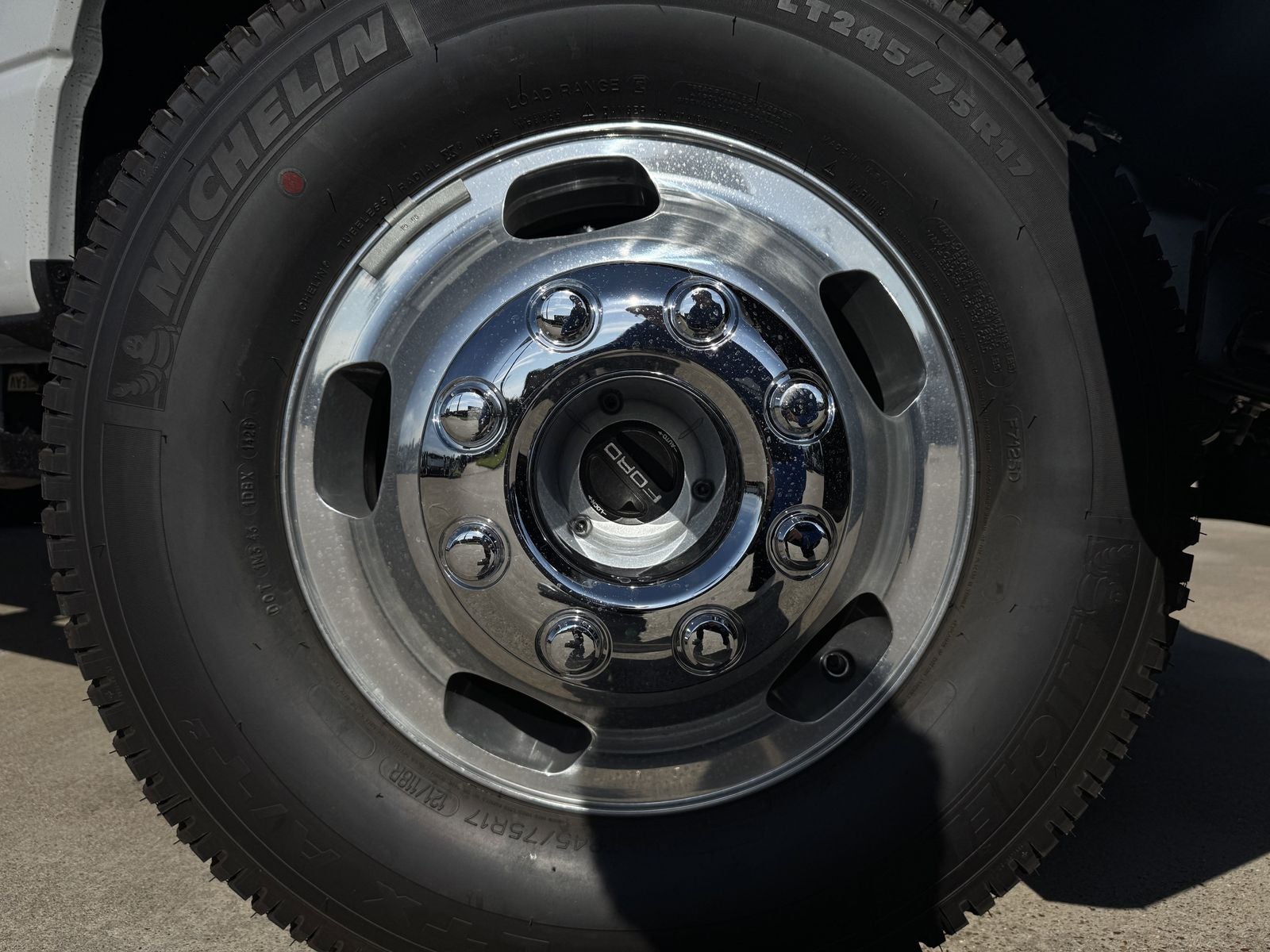 2026 Ford F-350SD Lariat DRW